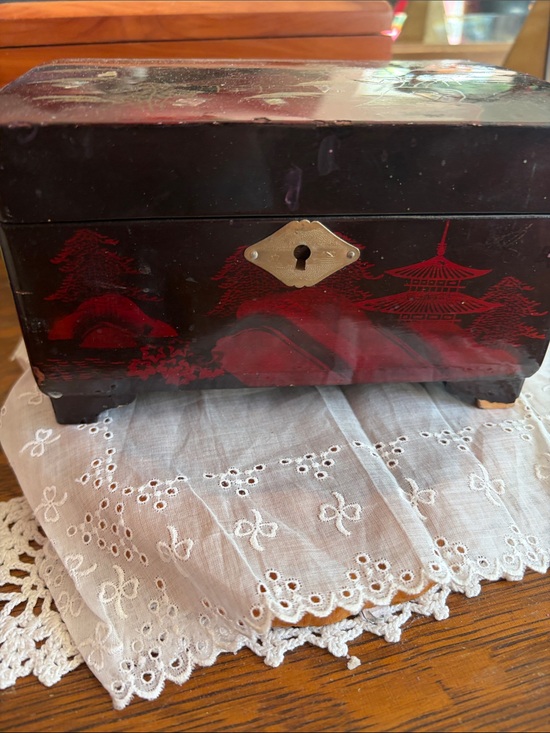 Vintage jewelry box wooden Other - Lacquer Jewelry Box with Red Scenic Pagoda Detail - Black/Red